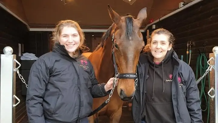 grace wallace at rookery equine